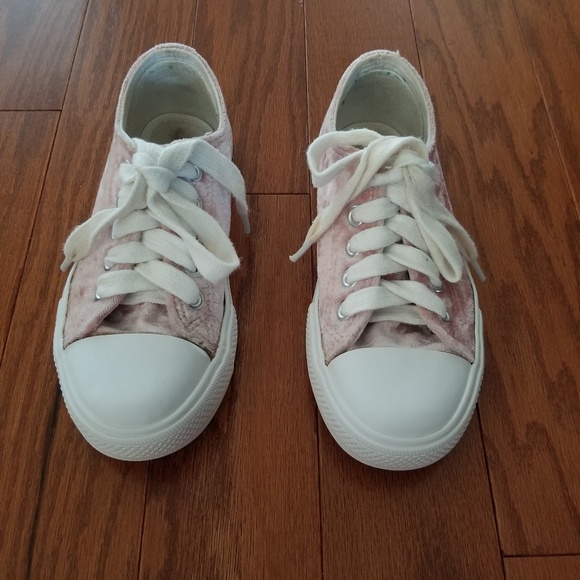Pink suede sneakers by Unionbay. Size 13M. - Picture 3 of 6